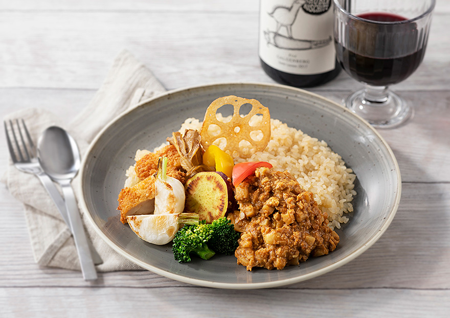 松茂蓮根を使った蓮根キーマカレー（ドリンク付き）￥800